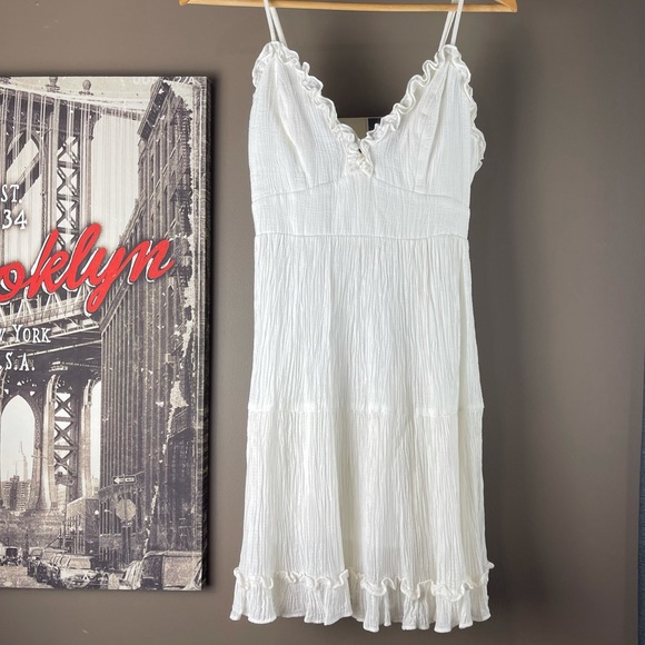 WILDFIRE Size 6 White Lined Summer DressAdjustable - Picture 2 of 12